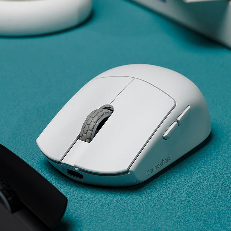 Darmoshark M5 PAW3395 8K Gaming Wireless Mouse